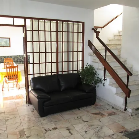 בית הארחה Pensao Residencial Teresinha פונשל