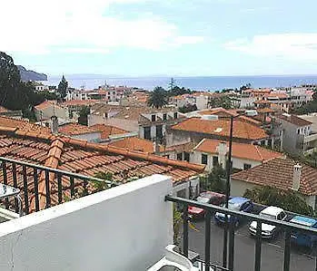 Pensao Residencial Teresinha 2* פונשל