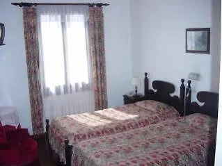 בית הארחה Pensao Residencial Teresinha